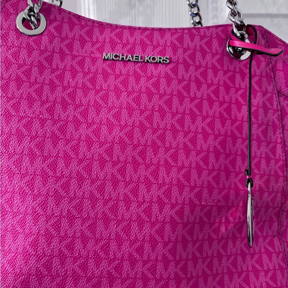 Michael Kors Jet Set Large Signature Logo Shoulder Bag
 Pink - Picture 2 of 16